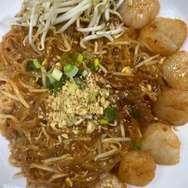Lunch Pad Thai.