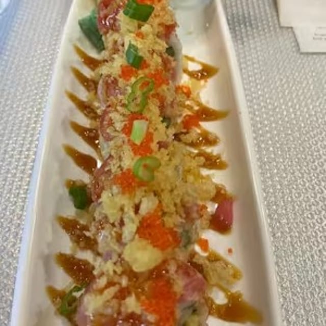 Spicy Crunchy Tuna Roll.