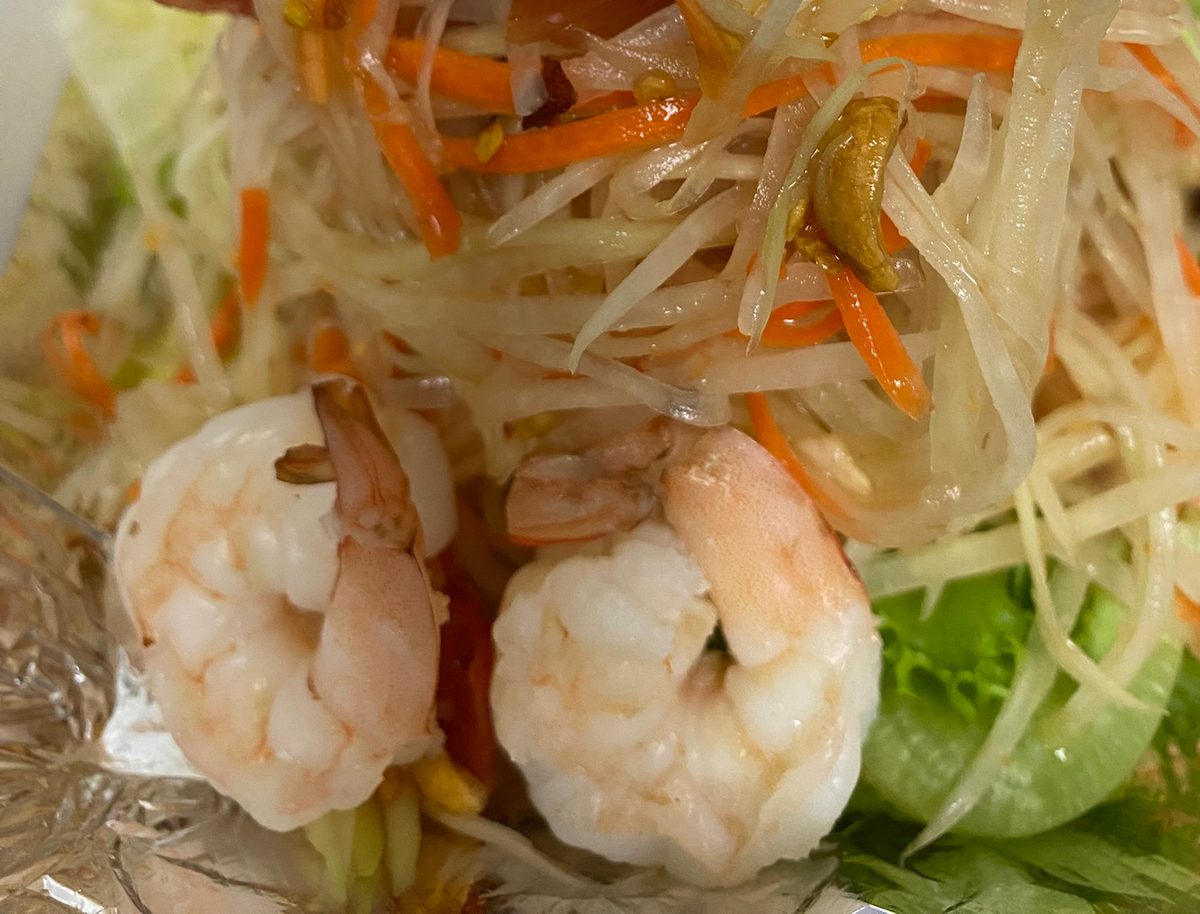 Papaya Salad with 2 Shrimp